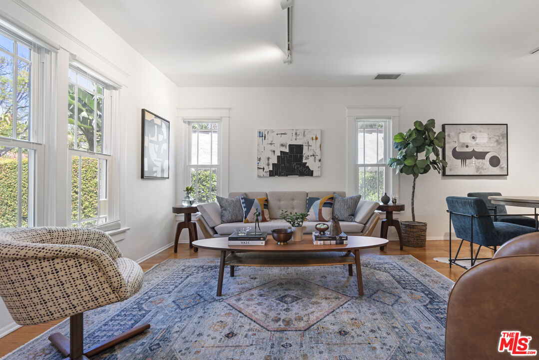 9010 Norma Pl