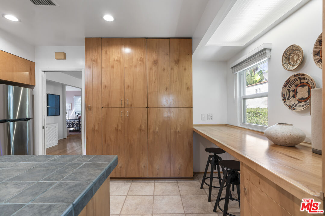 9010 Norma Pl