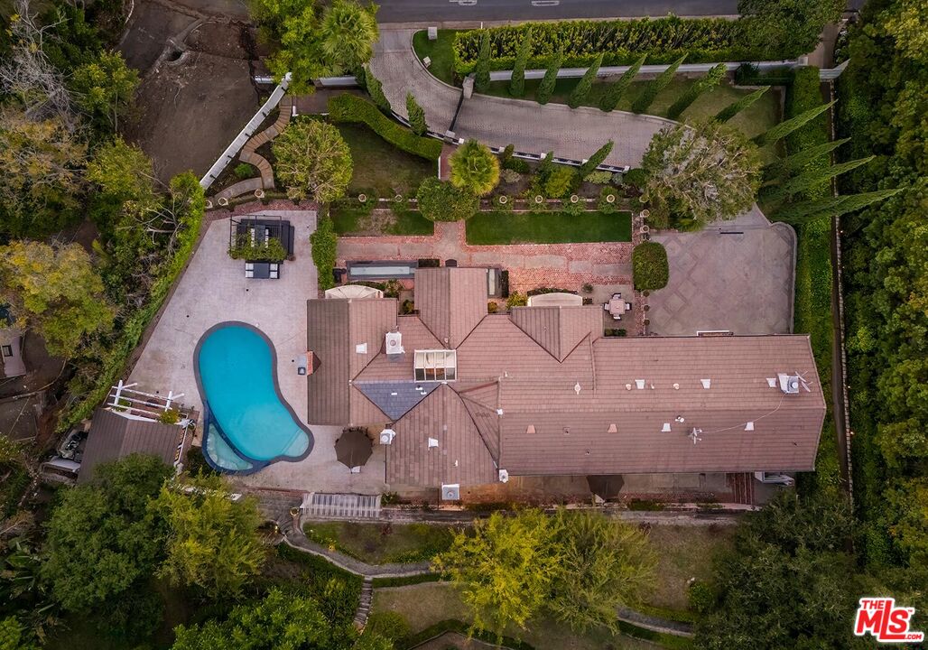 725 N Faring Rd