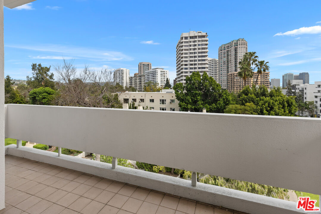 10701 Wilshire Blvd Unit: 503