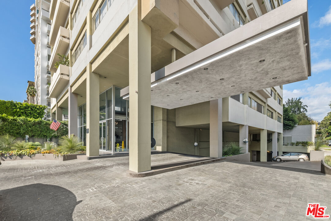 10701 Wilshire Blvd Unit: 503