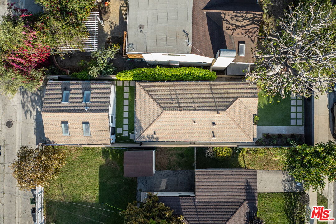 841 Oxford Ave