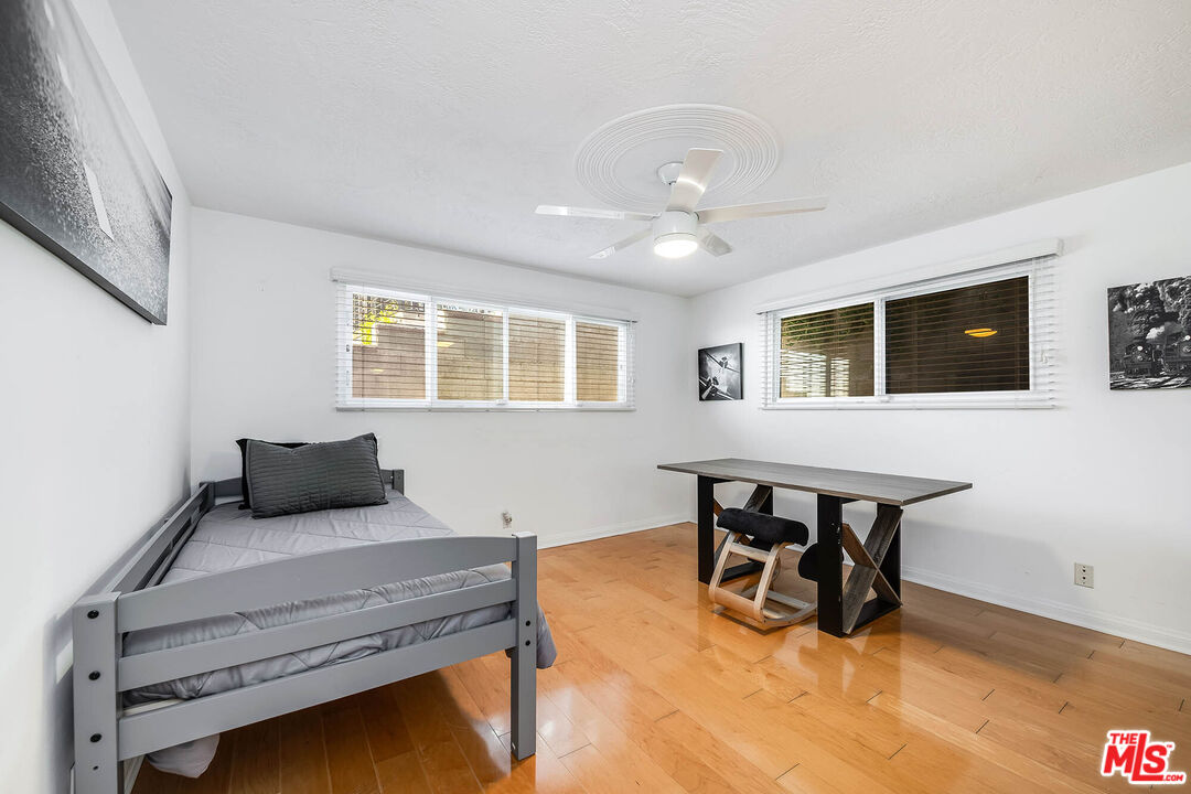 7334 Vista Del Mar Ln