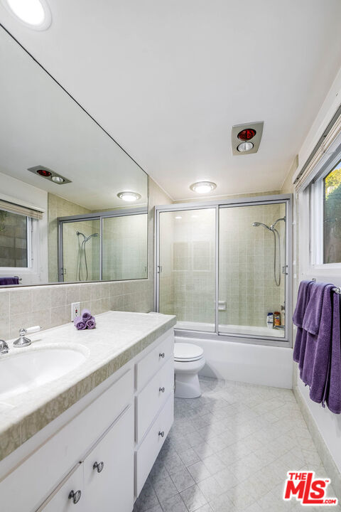 7334 Vista Del Mar Ln