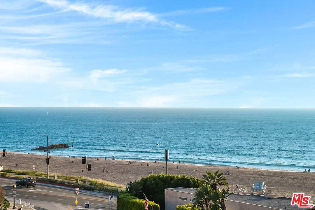 7334 Vista Del Mar Ln