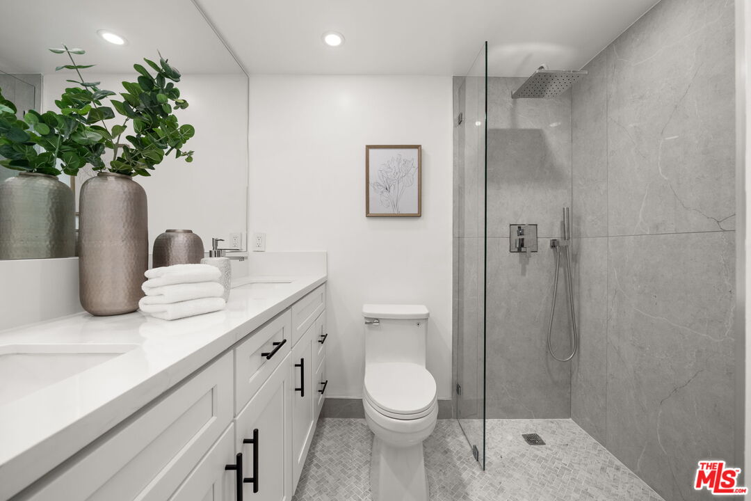 10450 Wilshire Blvd Unit: 5G