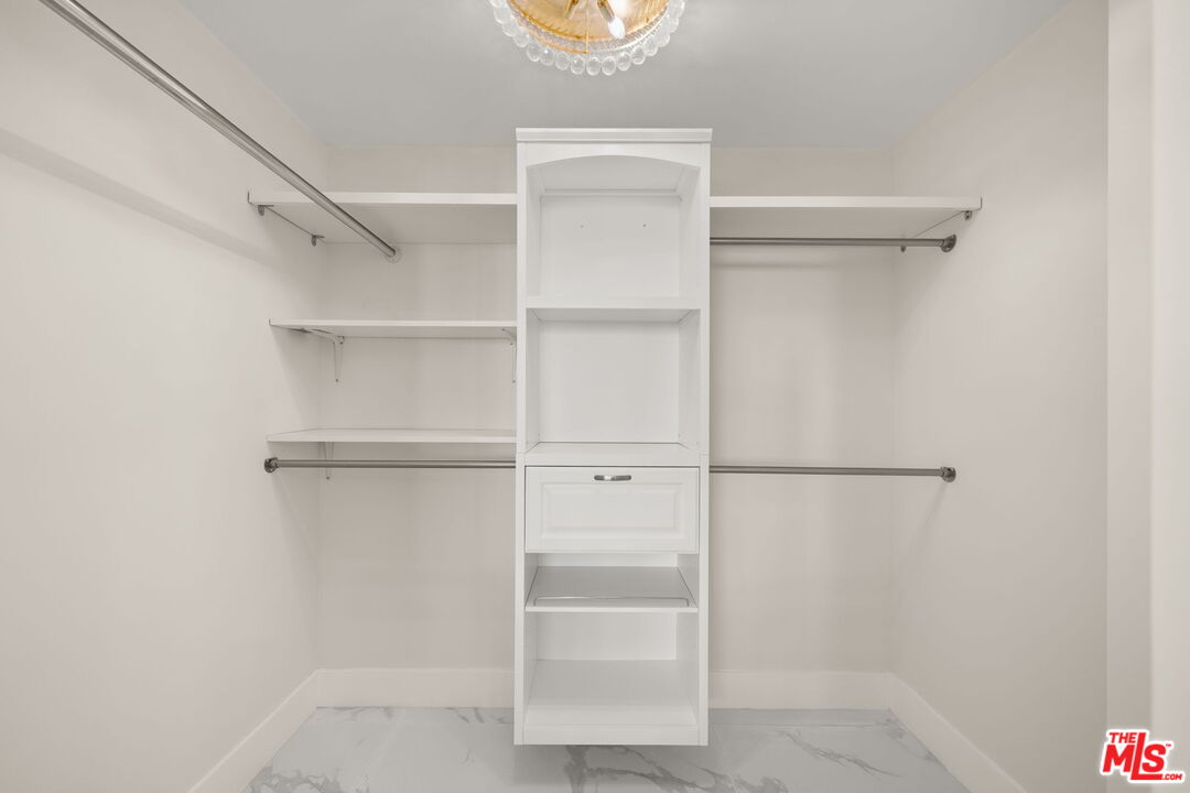 10450 Wilshire Blvd Unit: 5G