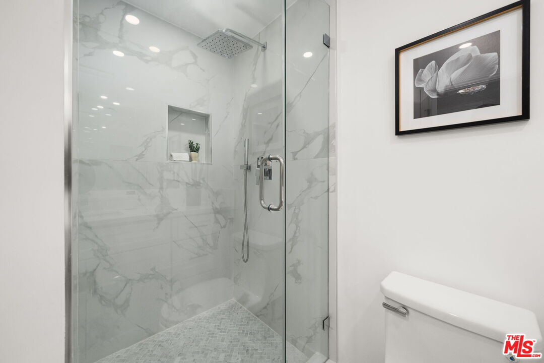 10450 Wilshire Blvd Unit: 5G