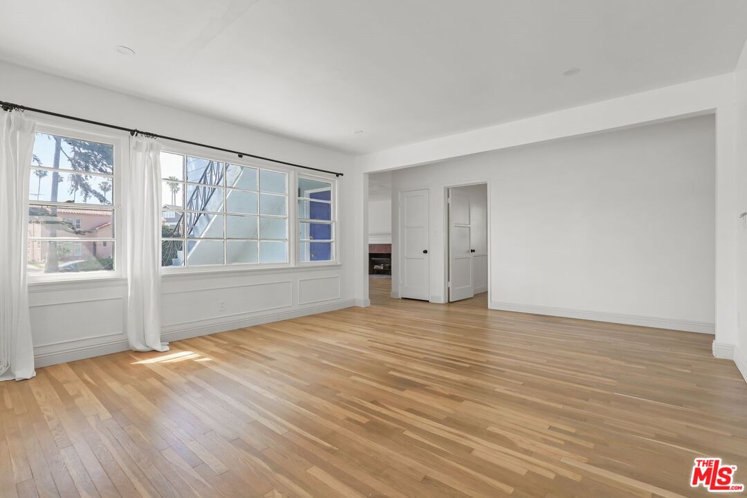 4409 Victoria Park Dr