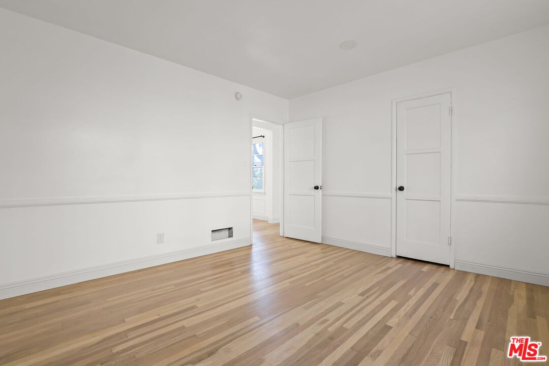 4409 Victoria Park Dr