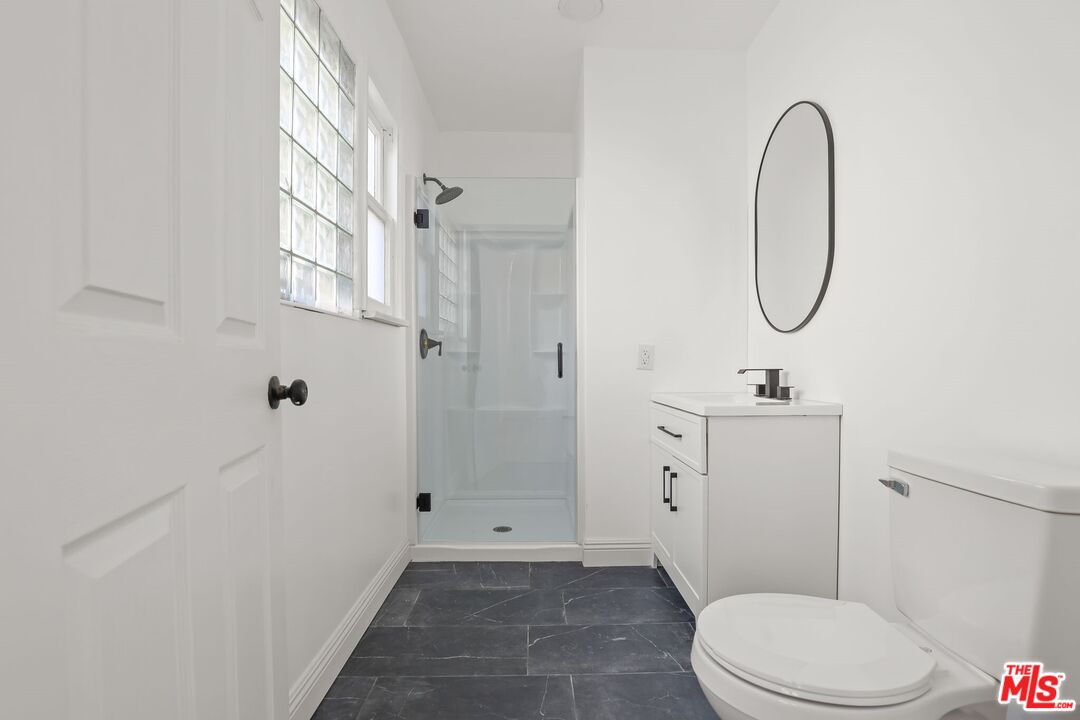 4409 Victoria Park Dr