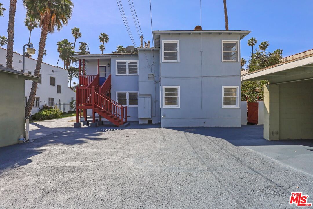 4411 Victoria Park Dr
