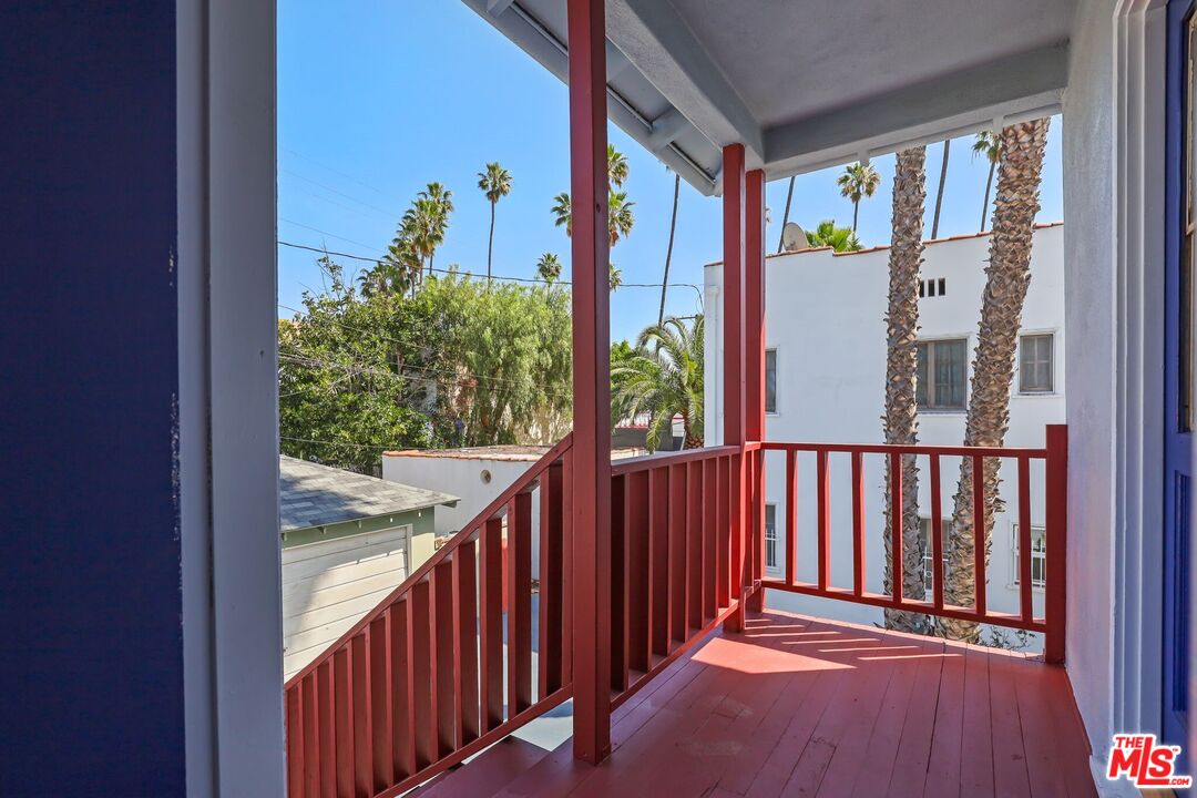 4411 Victoria Park Dr