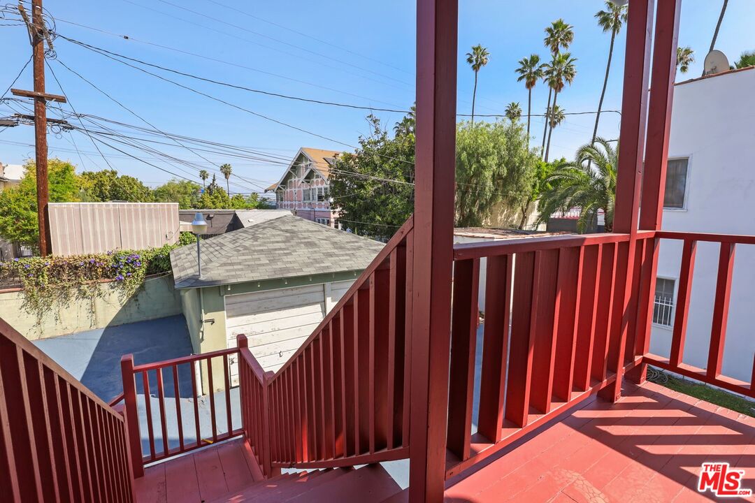 4411 Victoria Park Dr