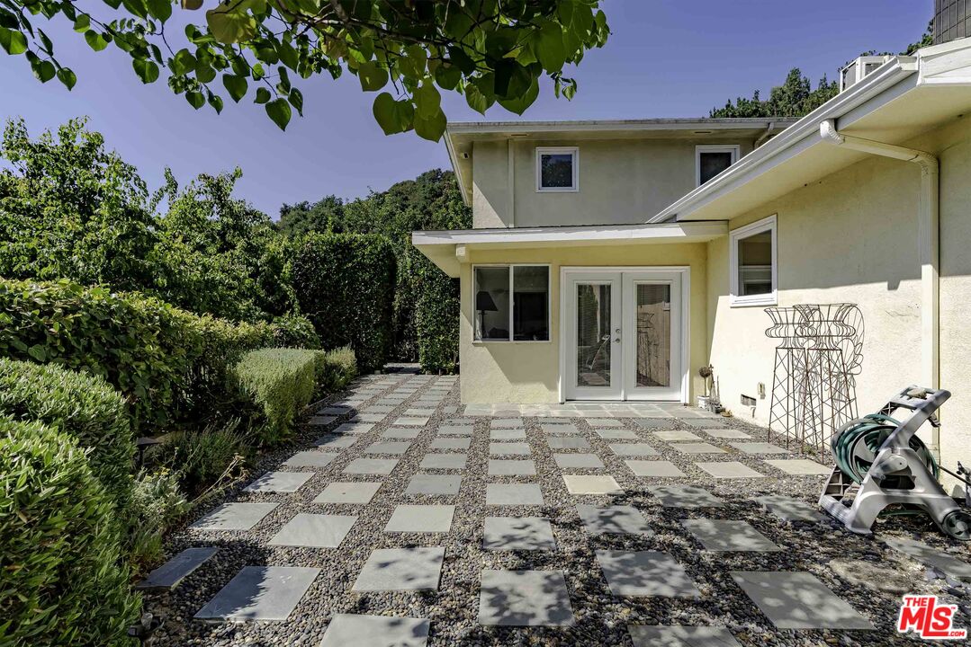 2250 Betty Ln