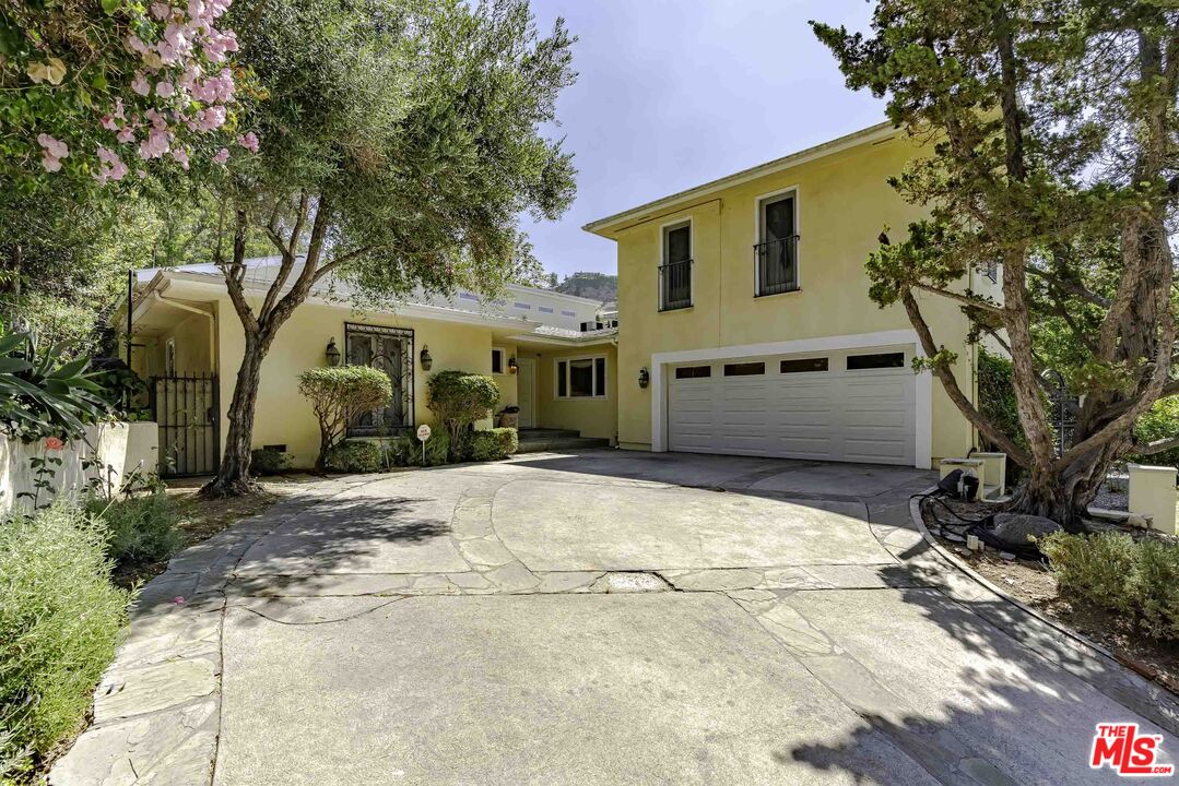2250 Betty Ln