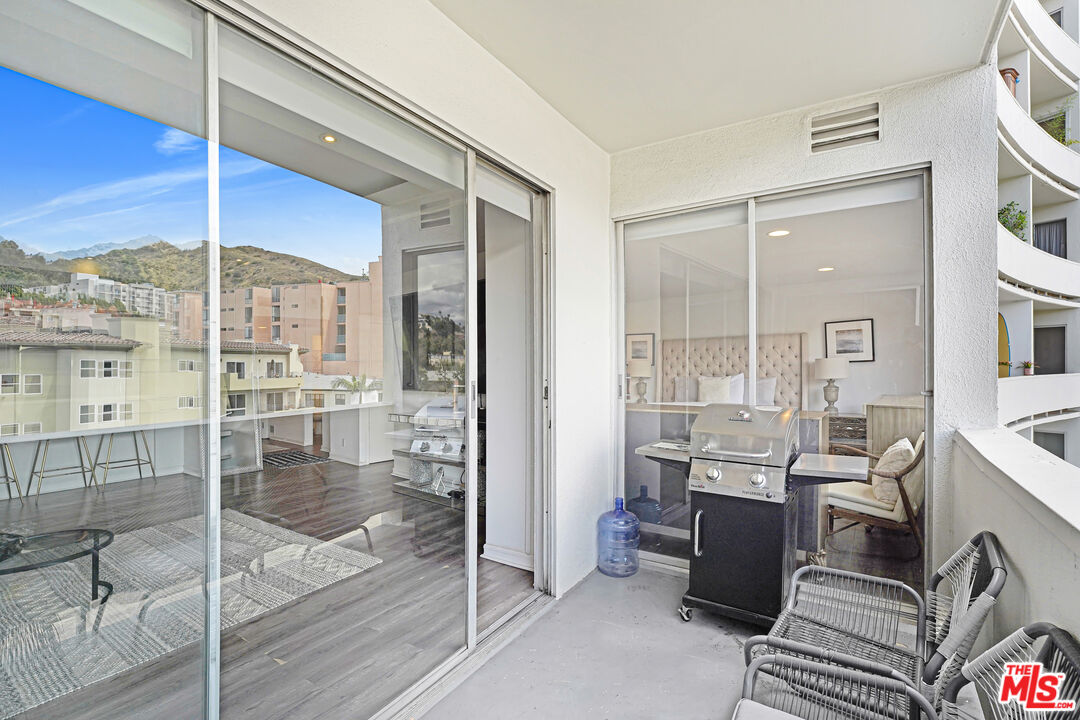 7250 Franklin Ave Unit: 503