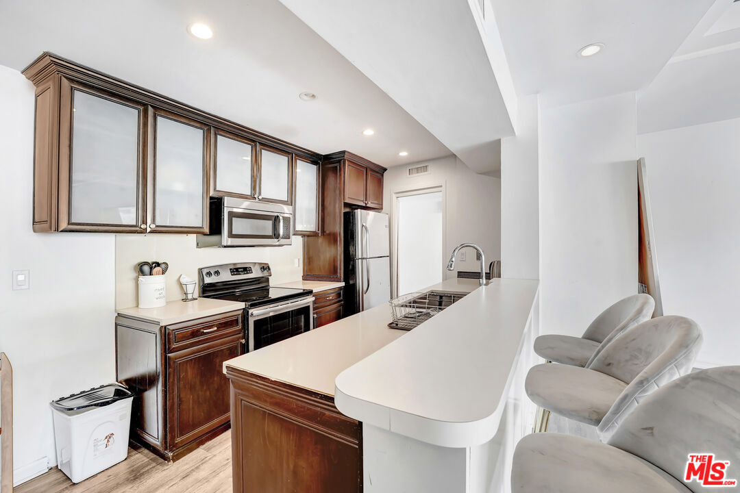 7250 Franklin Ave Unit: 503