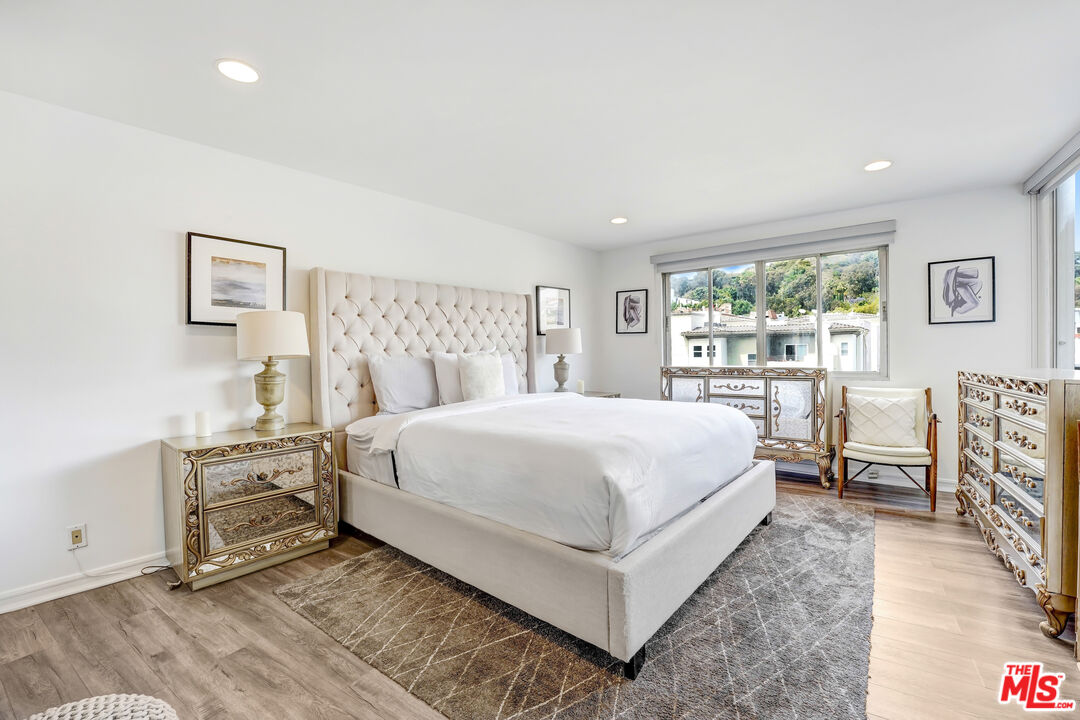7250 Franklin Ave Unit: 503
