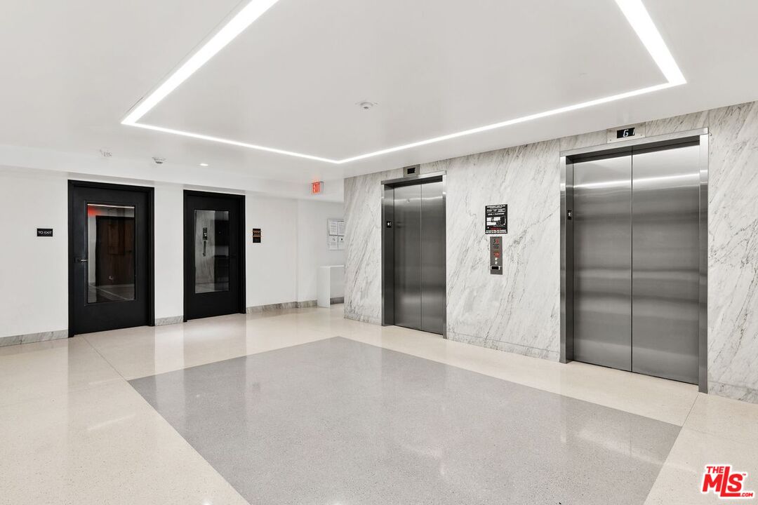 818 N Doheny Dr Unit: 606