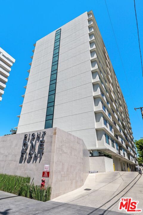 818 N Doheny Dr Unit: 606