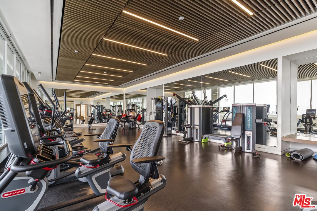 9255 Doheny Rd Unit: 703