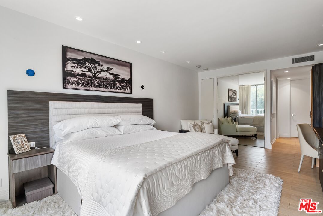 9255 Doheny Rd Unit: 703