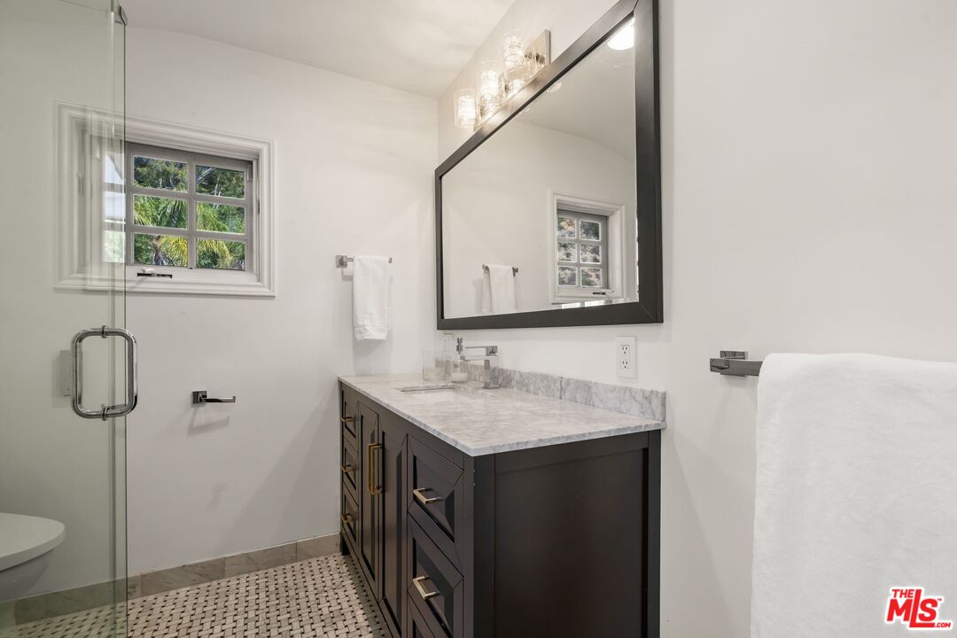 9023 Alto Cedro Dr