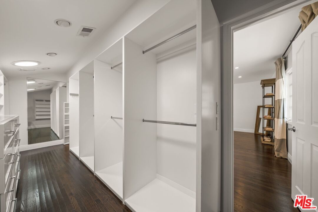 9023 Alto Cedro Dr
