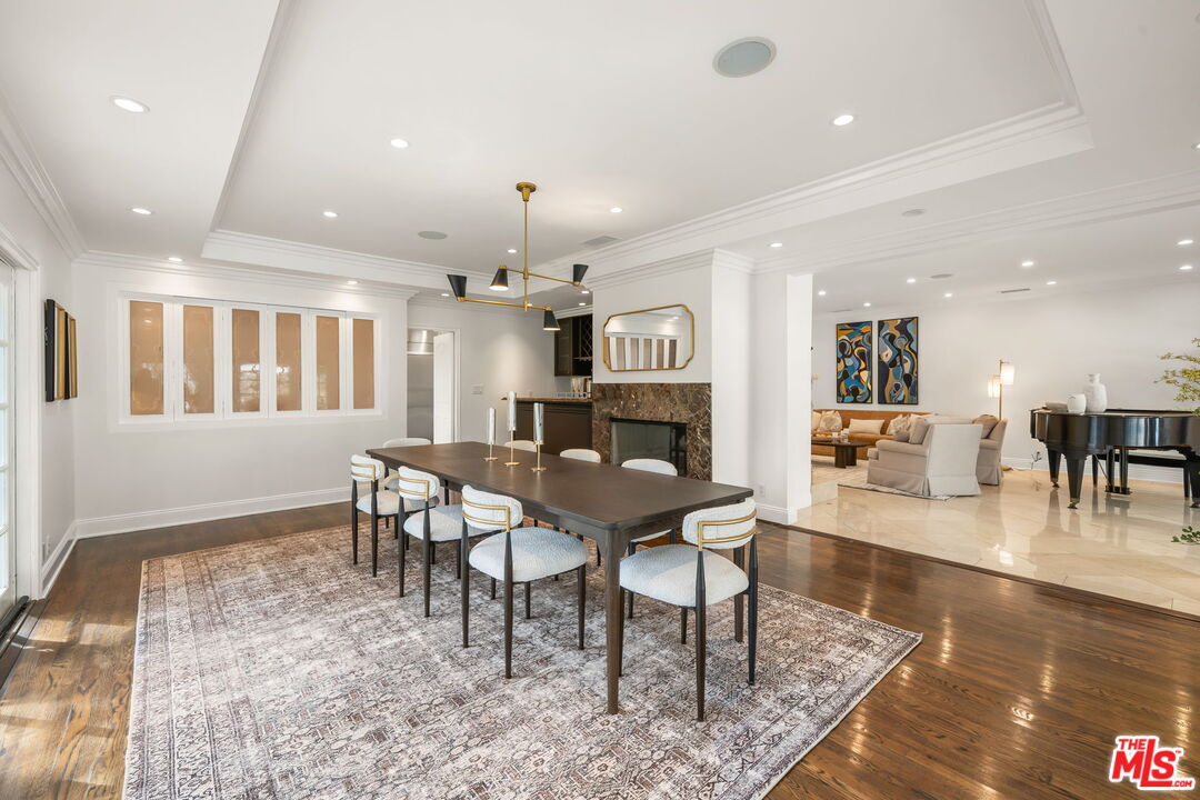 9023 Alto Cedro Dr
