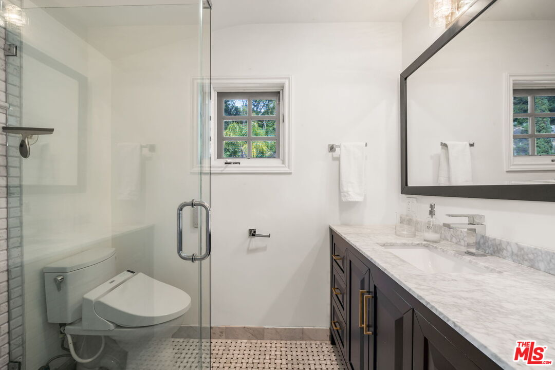 9023 Alto Cedro Dr