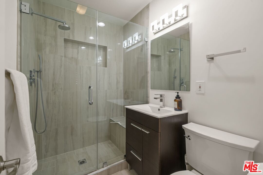 9023 Alto Cedro Dr