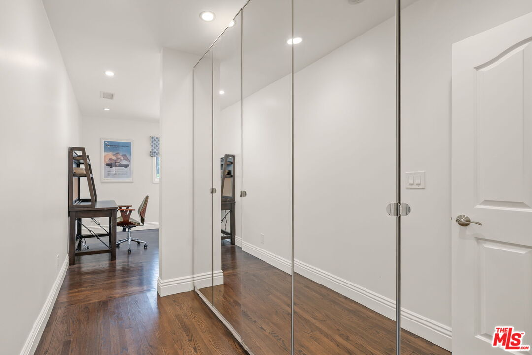 9023 Alto Cedro Dr
