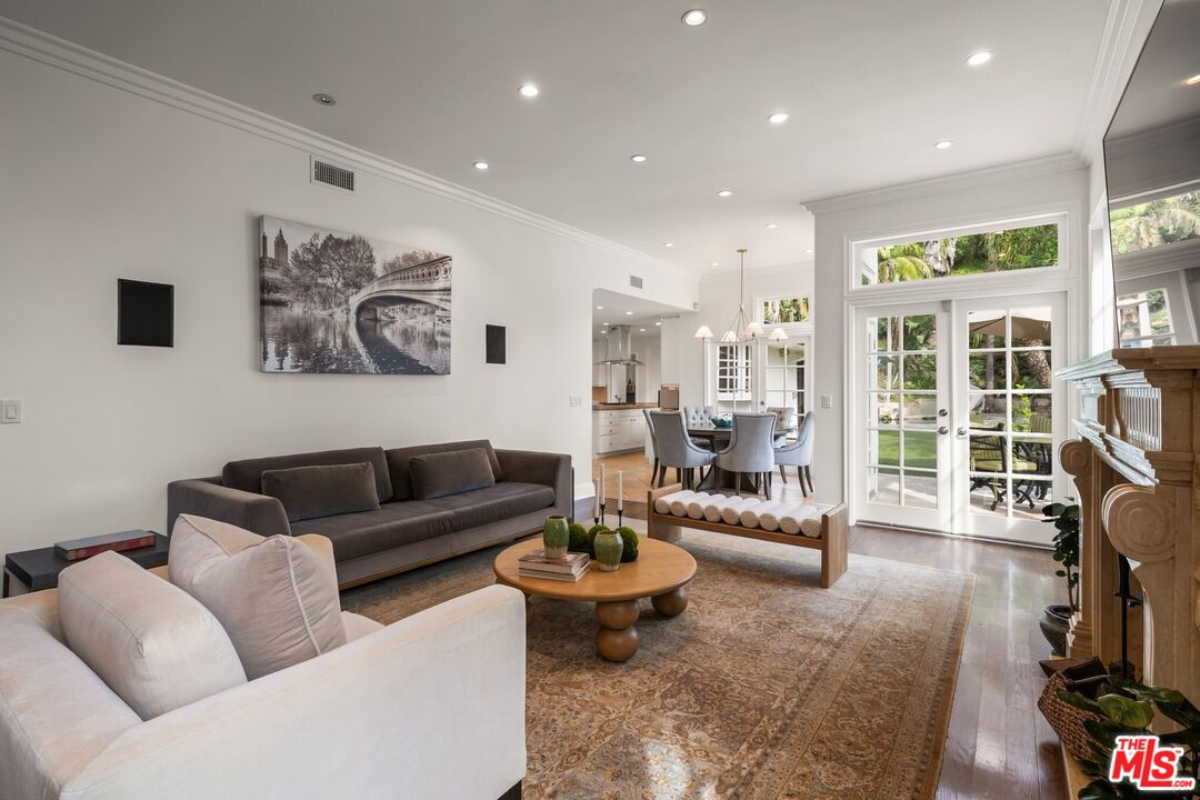 9023 Alto Cedro Dr