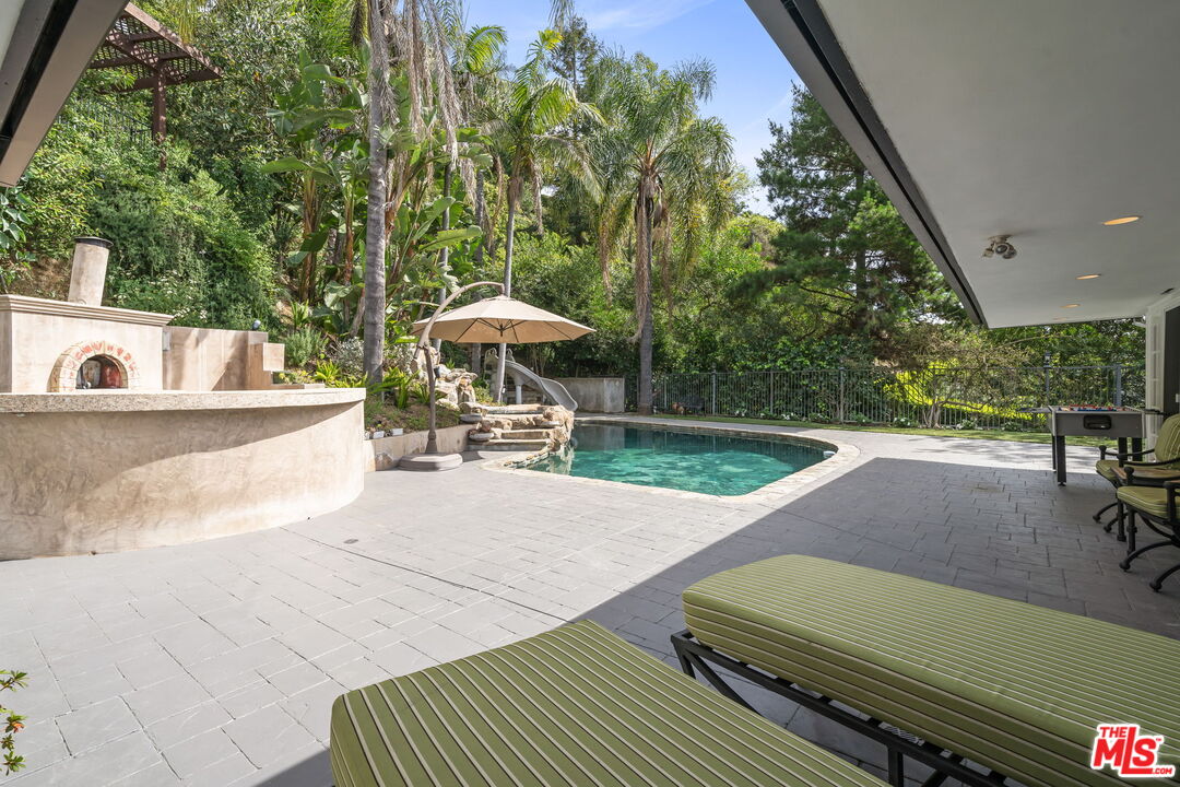 9023 Alto Cedro Dr