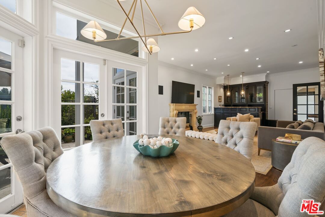 9023 Alto Cedro Dr