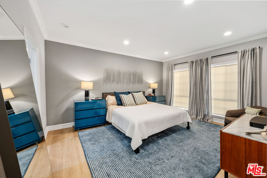 412 Arnaz Dr Unit: 7