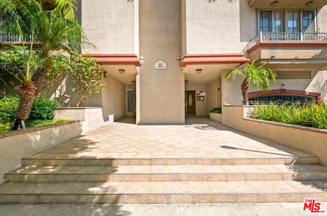 412 Arnaz Dr Unit: 7