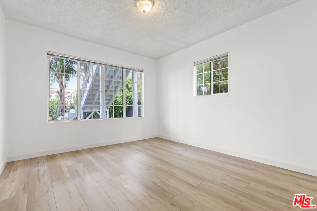 1174 S Highland Ave