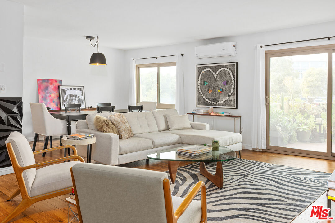 5950 Buckingham Pkwy Unit: 305