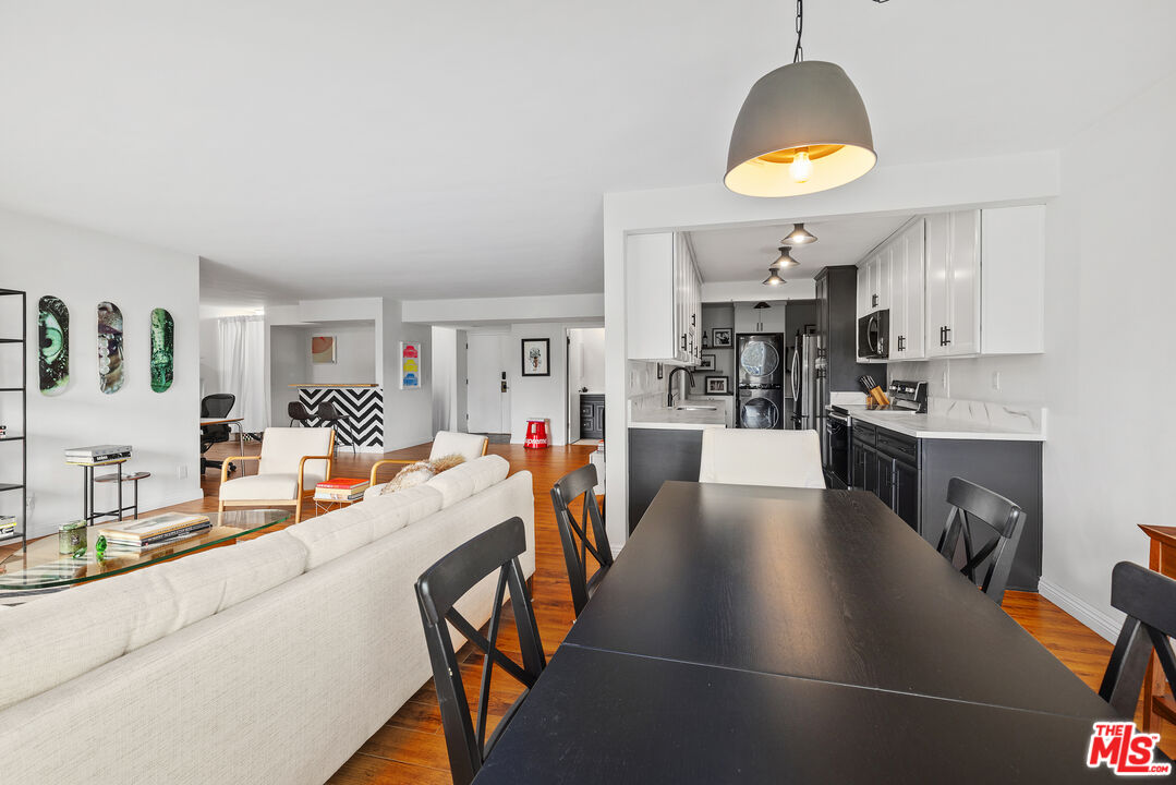 5950 Buckingham Pkwy Unit: 305