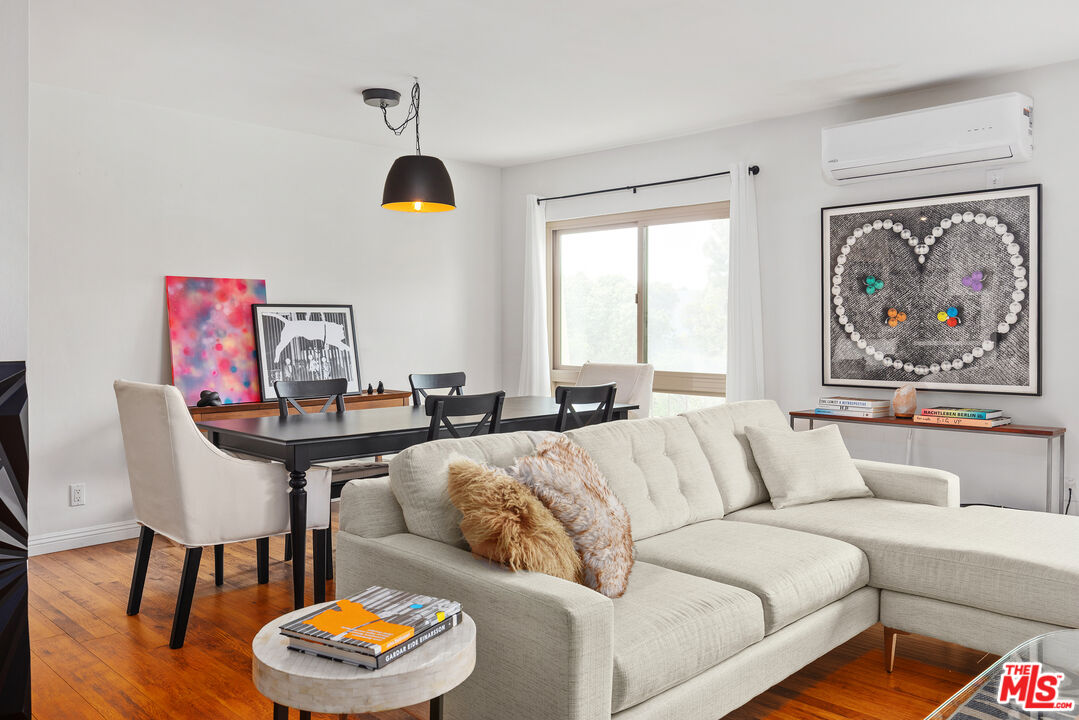 5950 Buckingham Pkwy Unit: 305