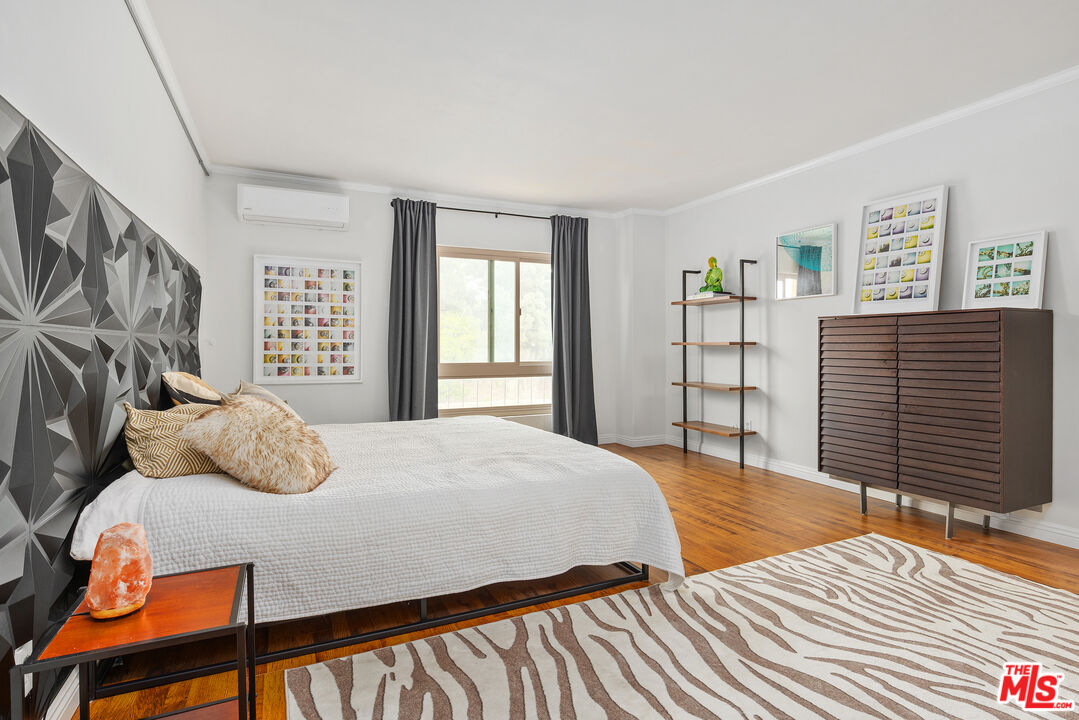 5950 Buckingham Pkwy Unit: 305