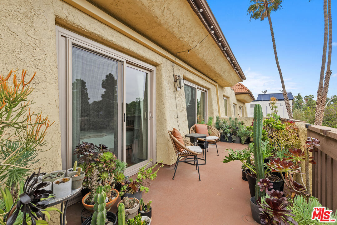 5950 Buckingham Pkwy Unit: 305