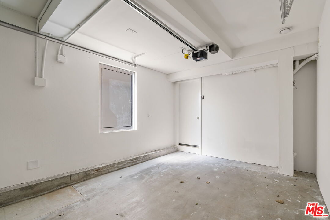 6821 E Ocean Blvd Unit: 1/2