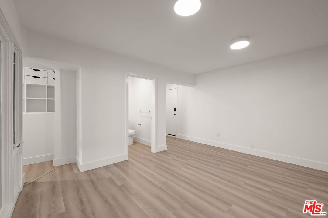 6821 E Ocean Blvd Unit: 1/2