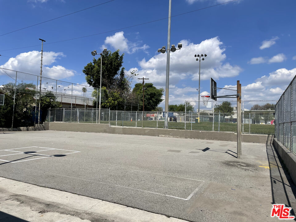 3226 City Terrace Dr