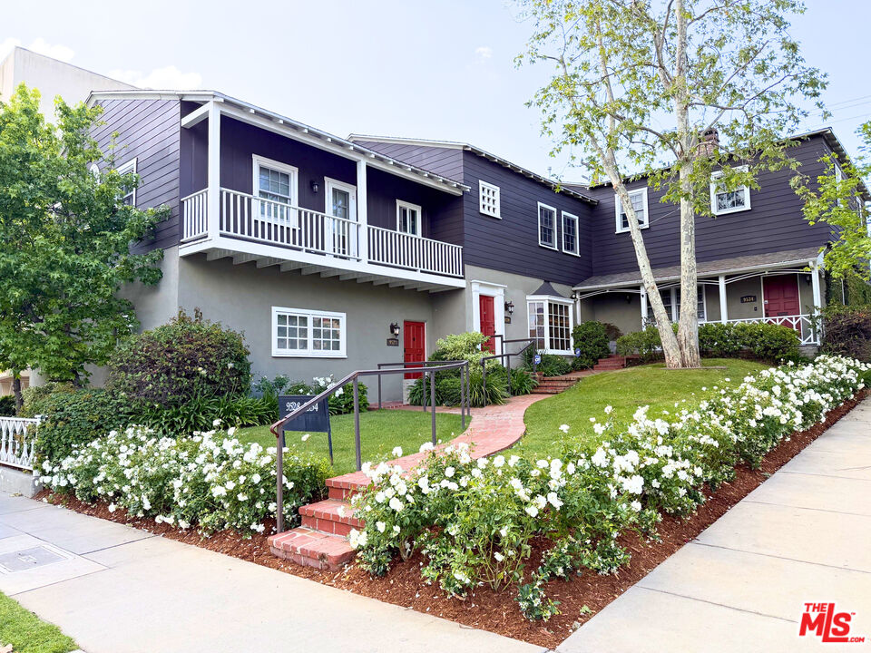 9528 W Olympic Blvd