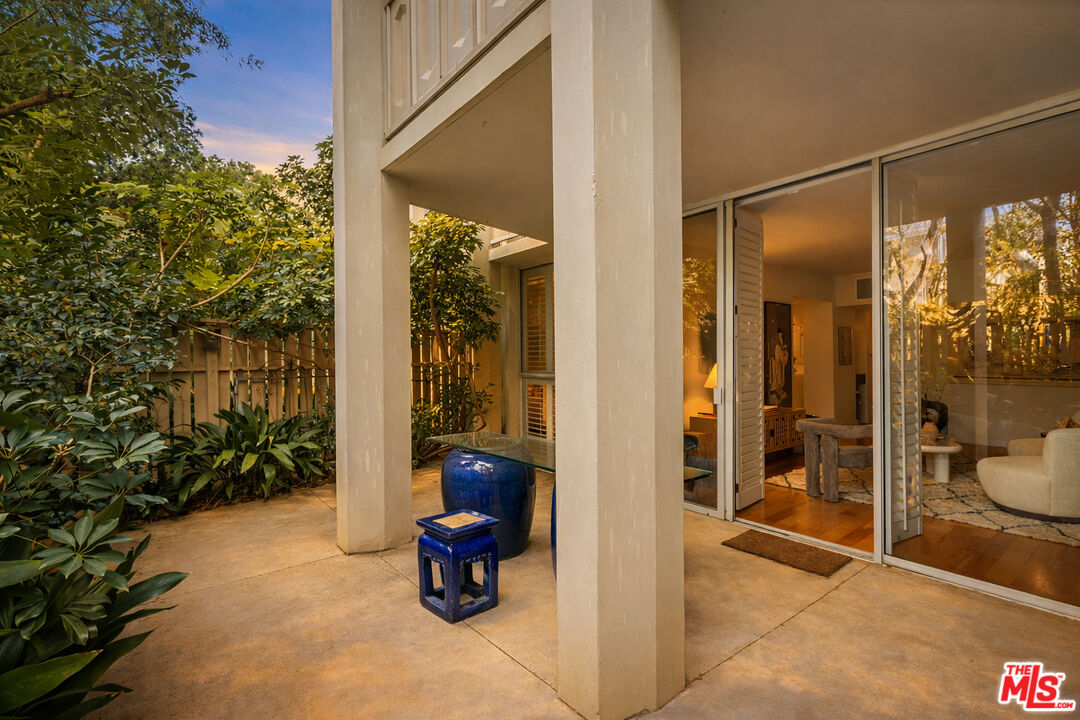 4411 Los Feliz Blvd Unit: 106