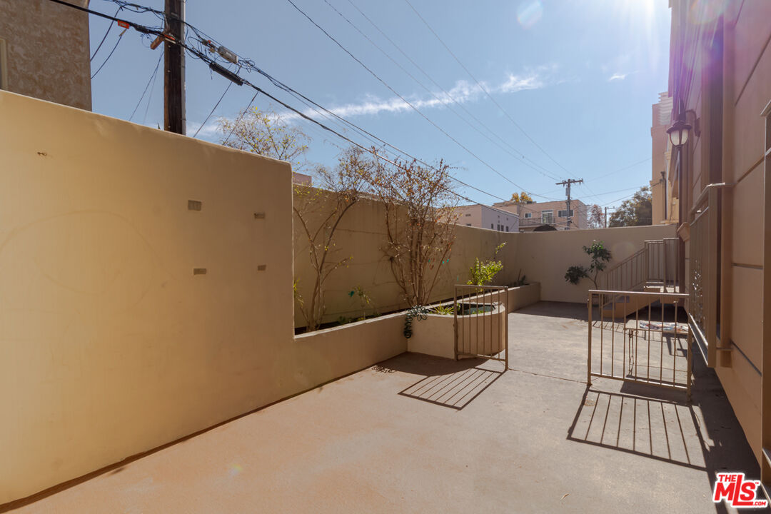 132 S Crescent Dr Unit: 103